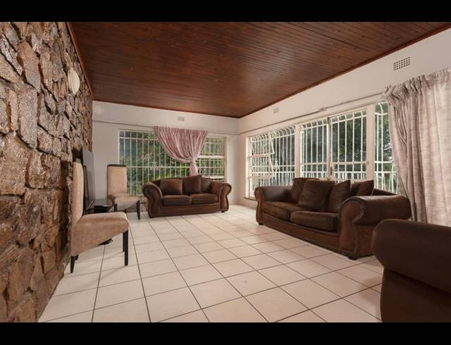 4 BEDROOM HOUSE FOR SALE IN MONDEOR